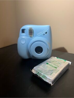 Fujifilm Instax Mini 7S Instant Camera in Pastel Blue with White Accents